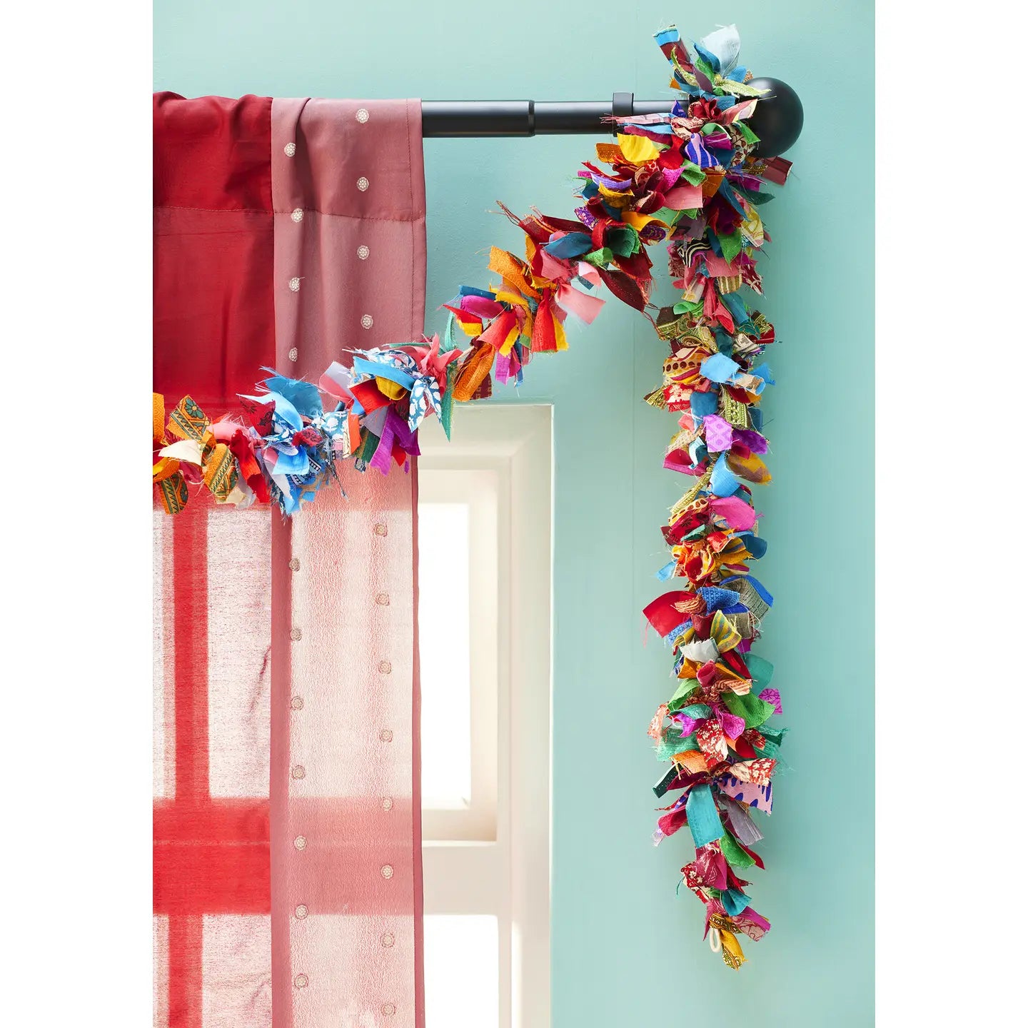 Sari Garland